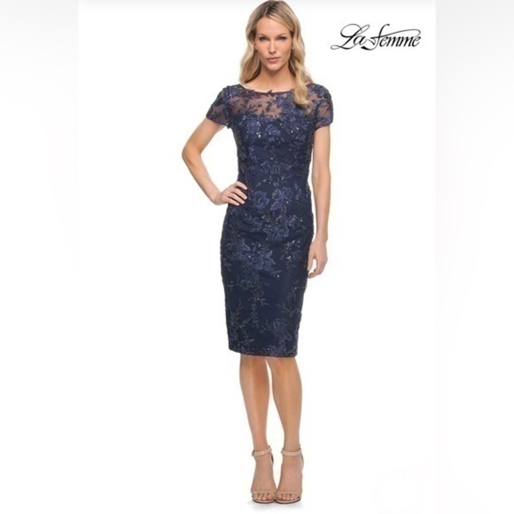 LA FEMME Navy Blue Short Beaded Lace Dress